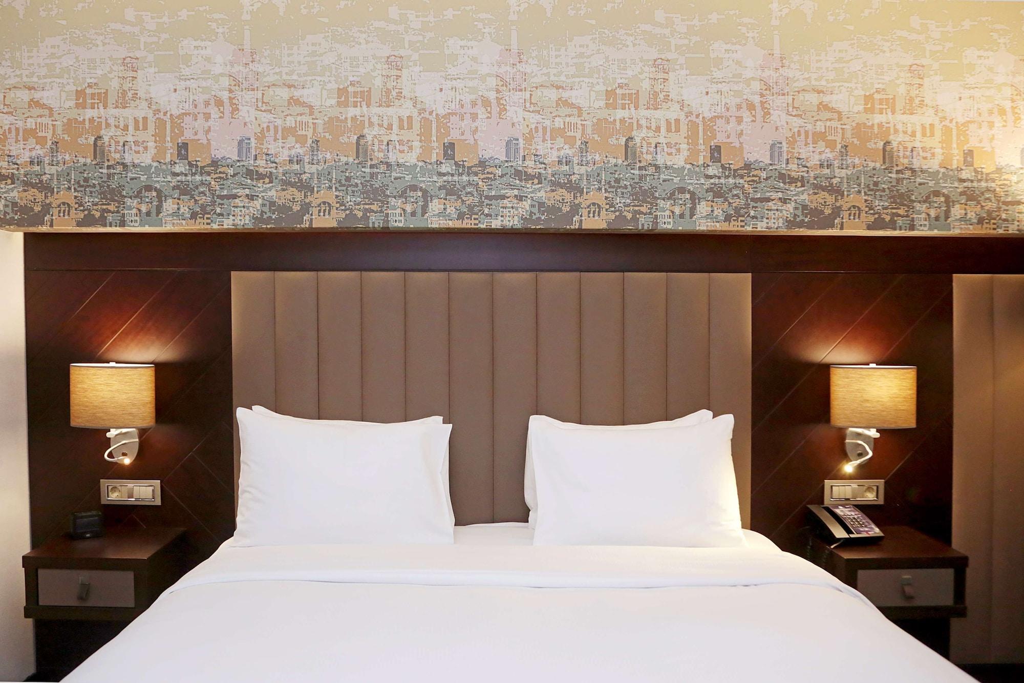 Hotel Doubletree By Hilton Istanbul Umraniye Exterior foto A bedroom at the hotel