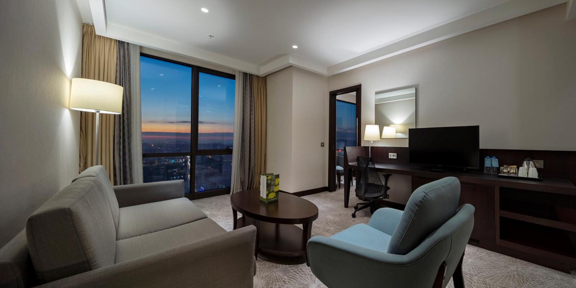 Hotel Doubletree By Hilton Istanbul Umraniye Habitación foto