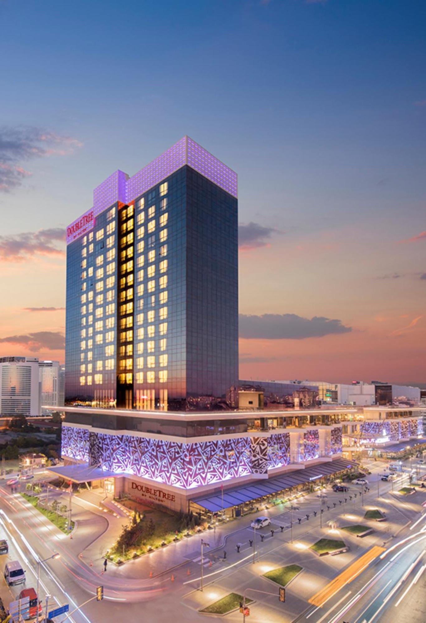 Hotel Doubletree By Hilton Istanbul Umraniye Exterior foto Hilton Tel Aviv