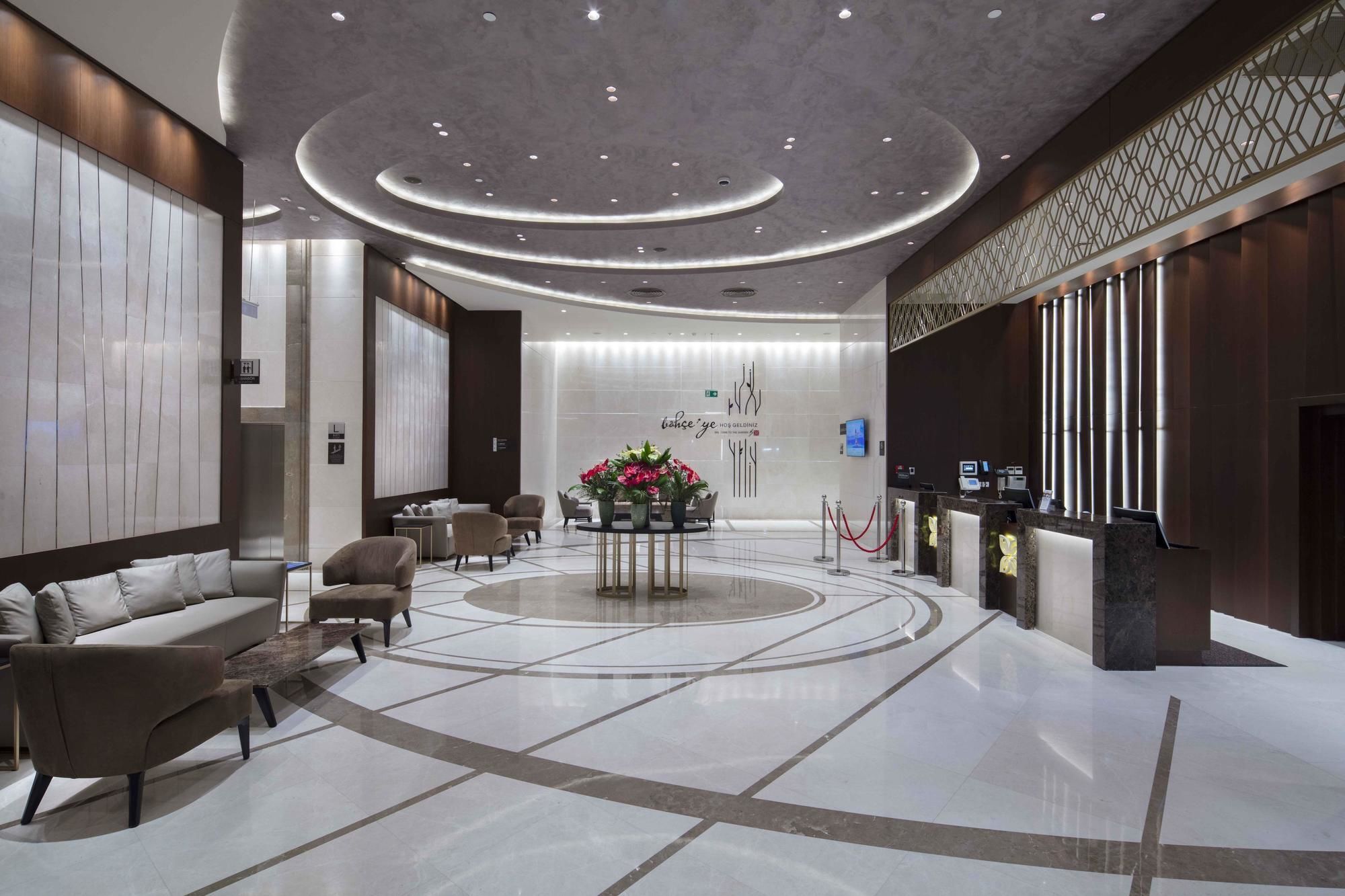 Hotel Doubletree By Hilton Istanbul Umraniye Exterior foto Lobby